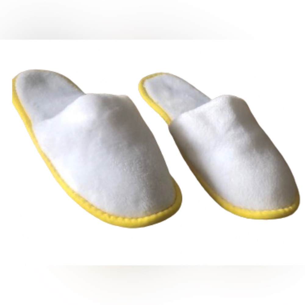 WHITE TERRYCLOTH FUZZY SLIPPERS